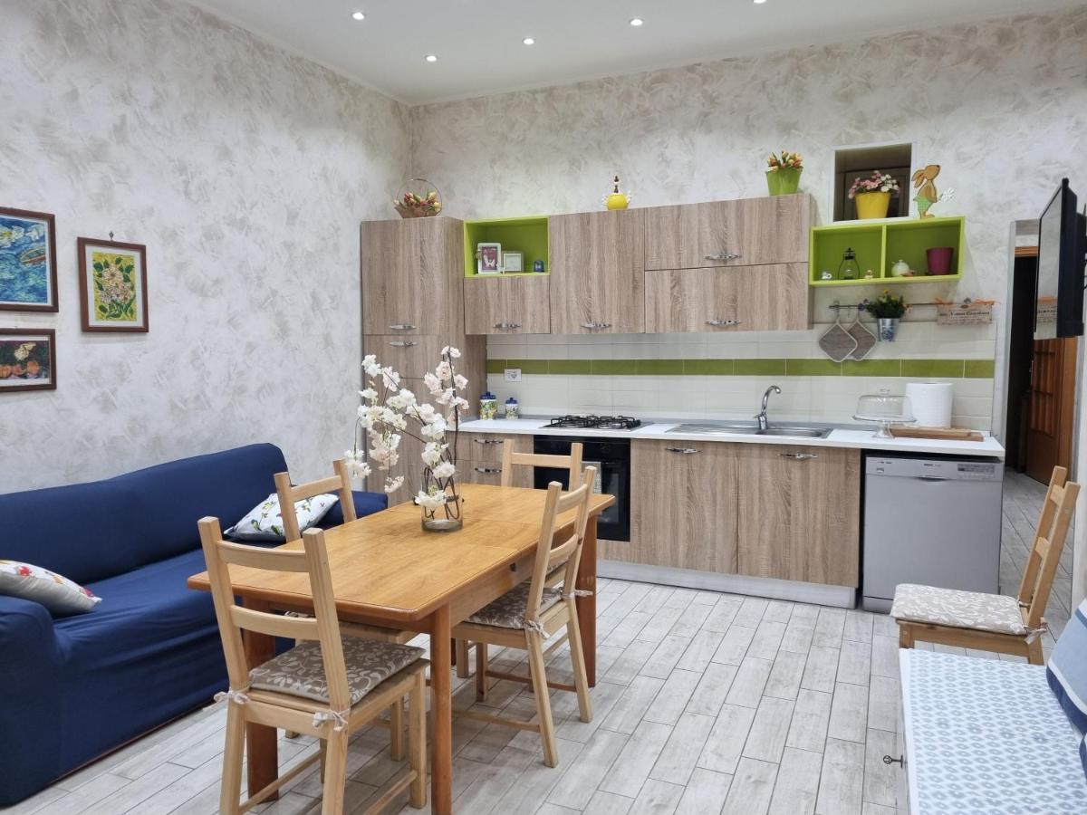 Casa Vacanza Sweet Home Giardini Naxos Εξωτερικό φωτογραφία