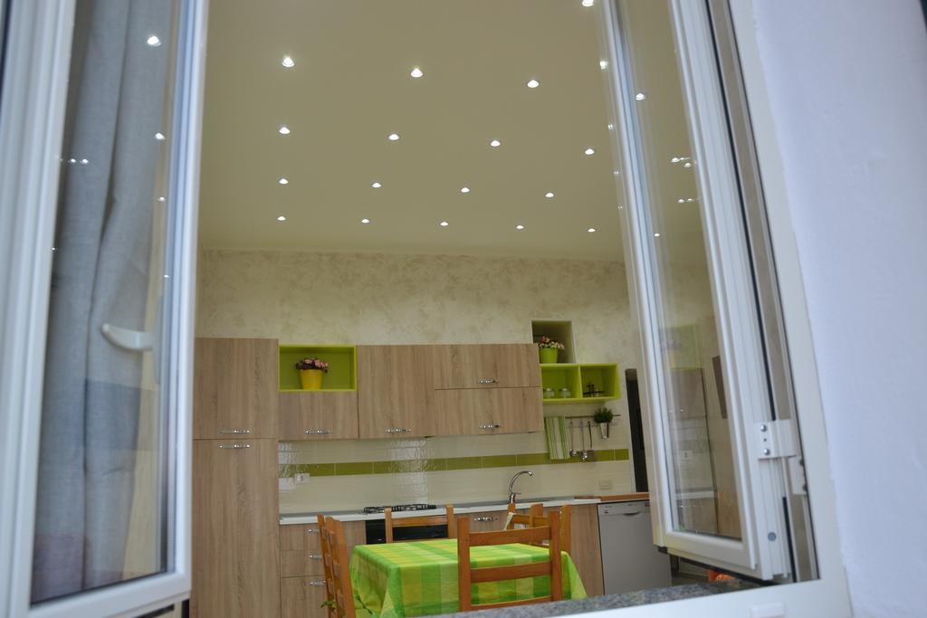 Casa Vacanza Sweet Home Giardini Naxos Εξωτερικό φωτογραφία
