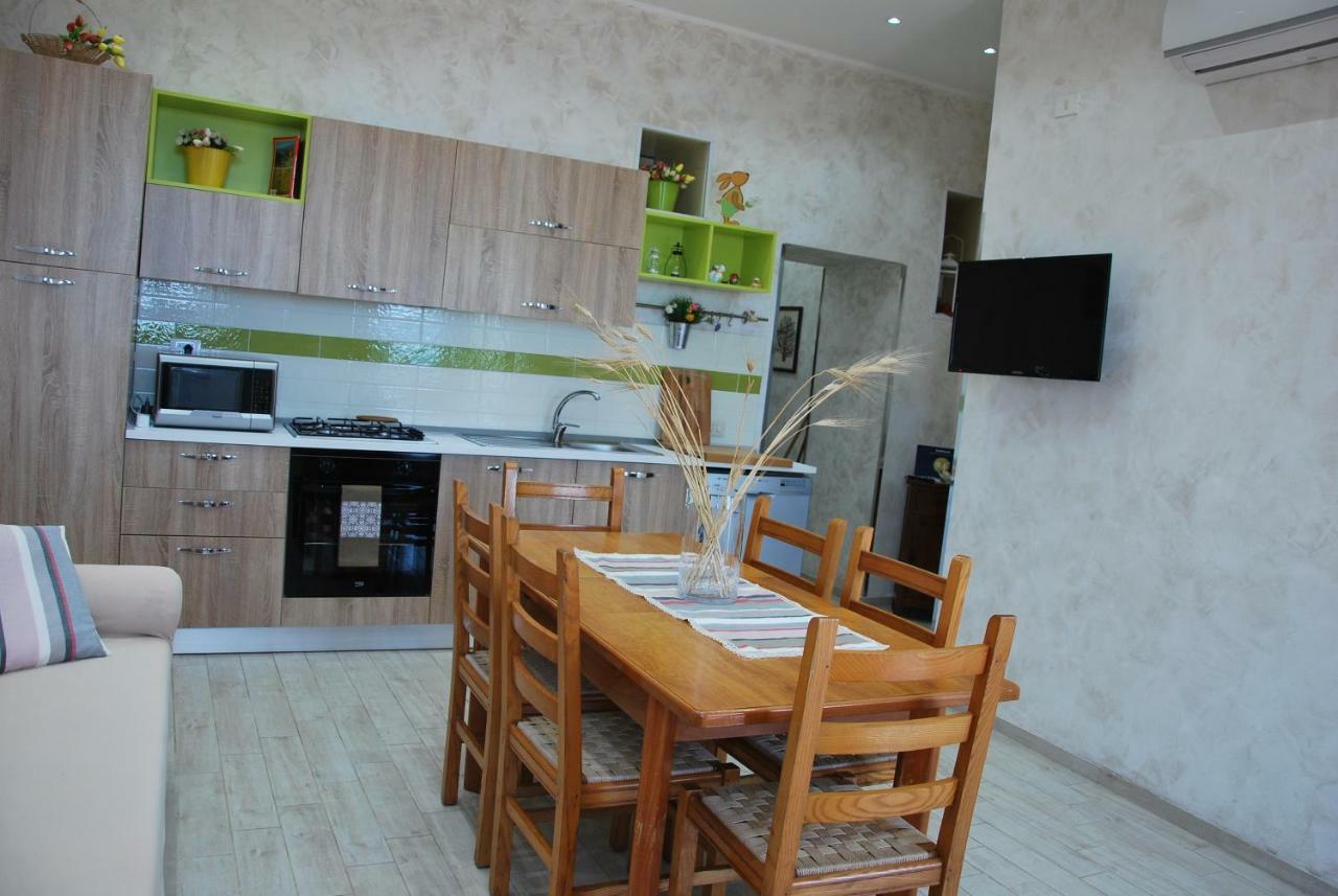 Casa Vacanza Sweet Home Giardini Naxos Εξωτερικό φωτογραφία